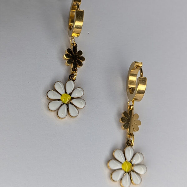 Golden Daisy Delight Earrings - Image 2