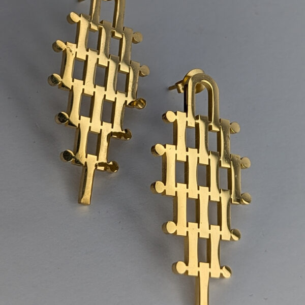 Golden Lattice Leaf  Earrings - Image 3