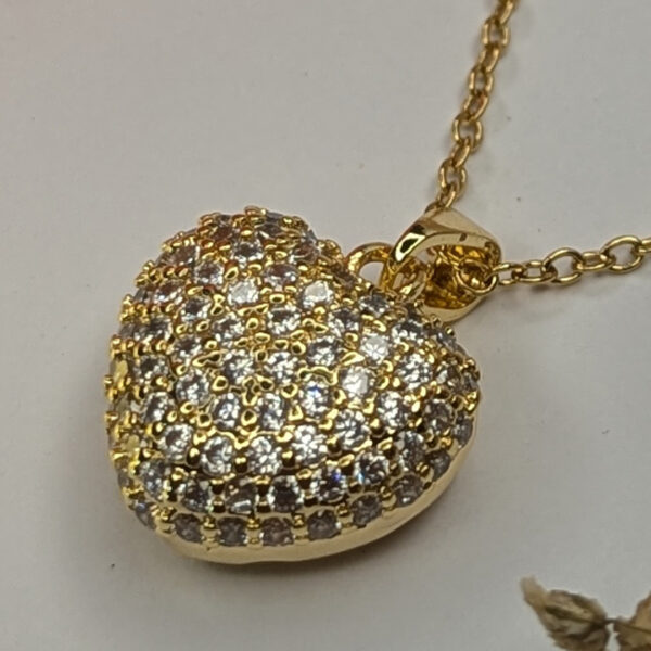 Golden Radiant Heart of Elegance Pendent - Image 4