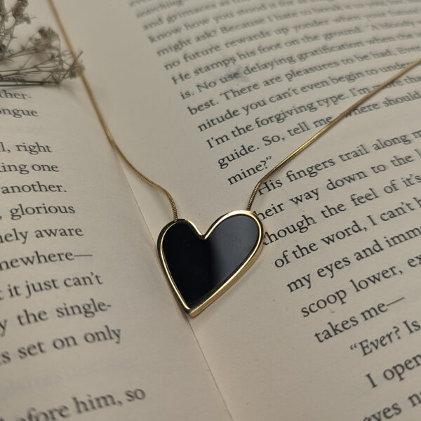 Midnight Heart Pendant - Image 3