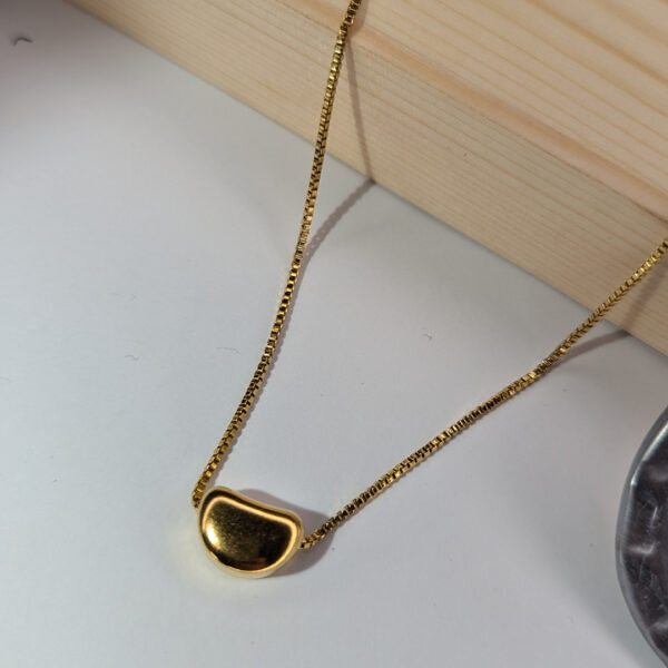 Golden Bean Pendant - Image 4