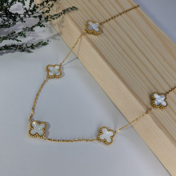 Golden Clover Elegance White Necklace