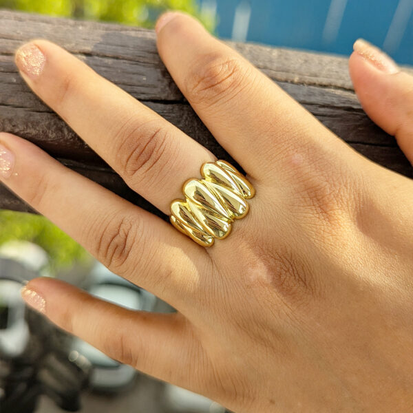 Golden Cluster Ring - Image 3