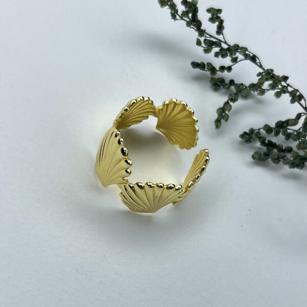 Oceana Shell Ring
