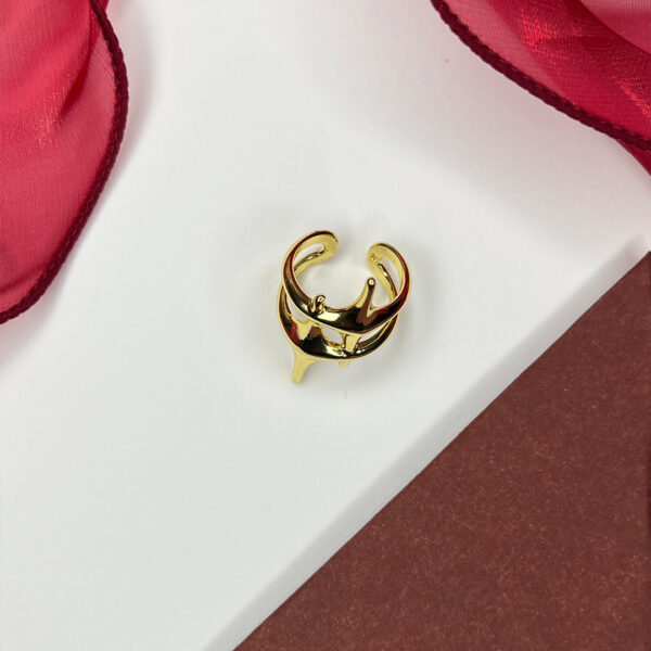 Regal Crest Ring - Image 2