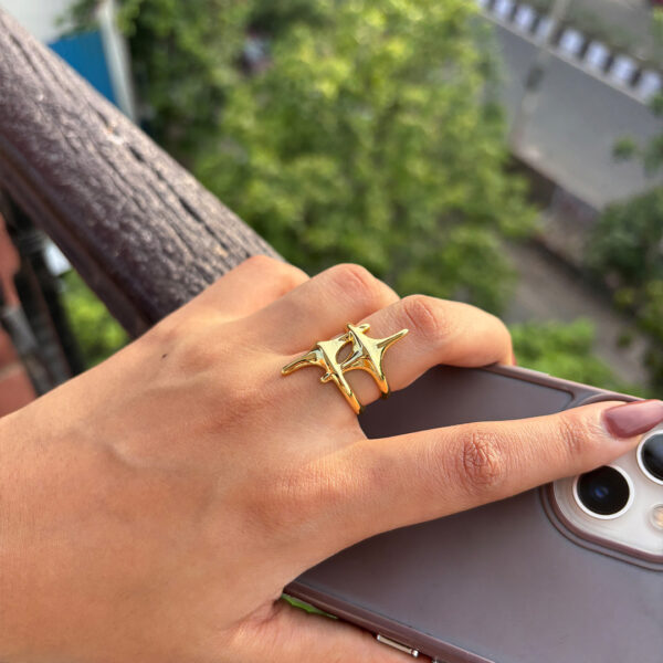 Regal Crest Ring - Image 4
