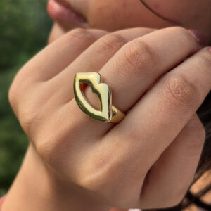 Golden Kiss Ring