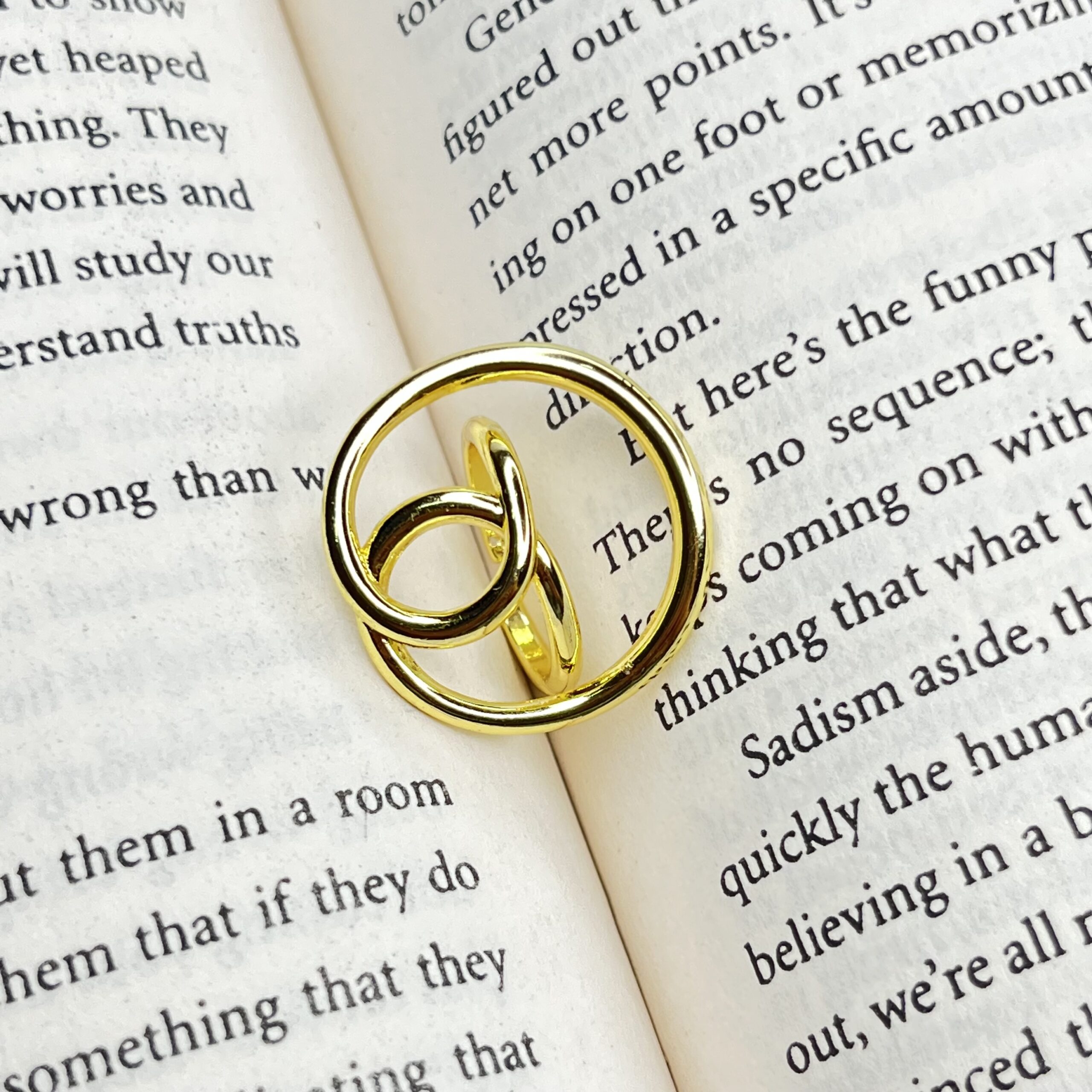 Loop of Thought Ring Black Beauty minimalist black loop design adjustable elegant ring for women