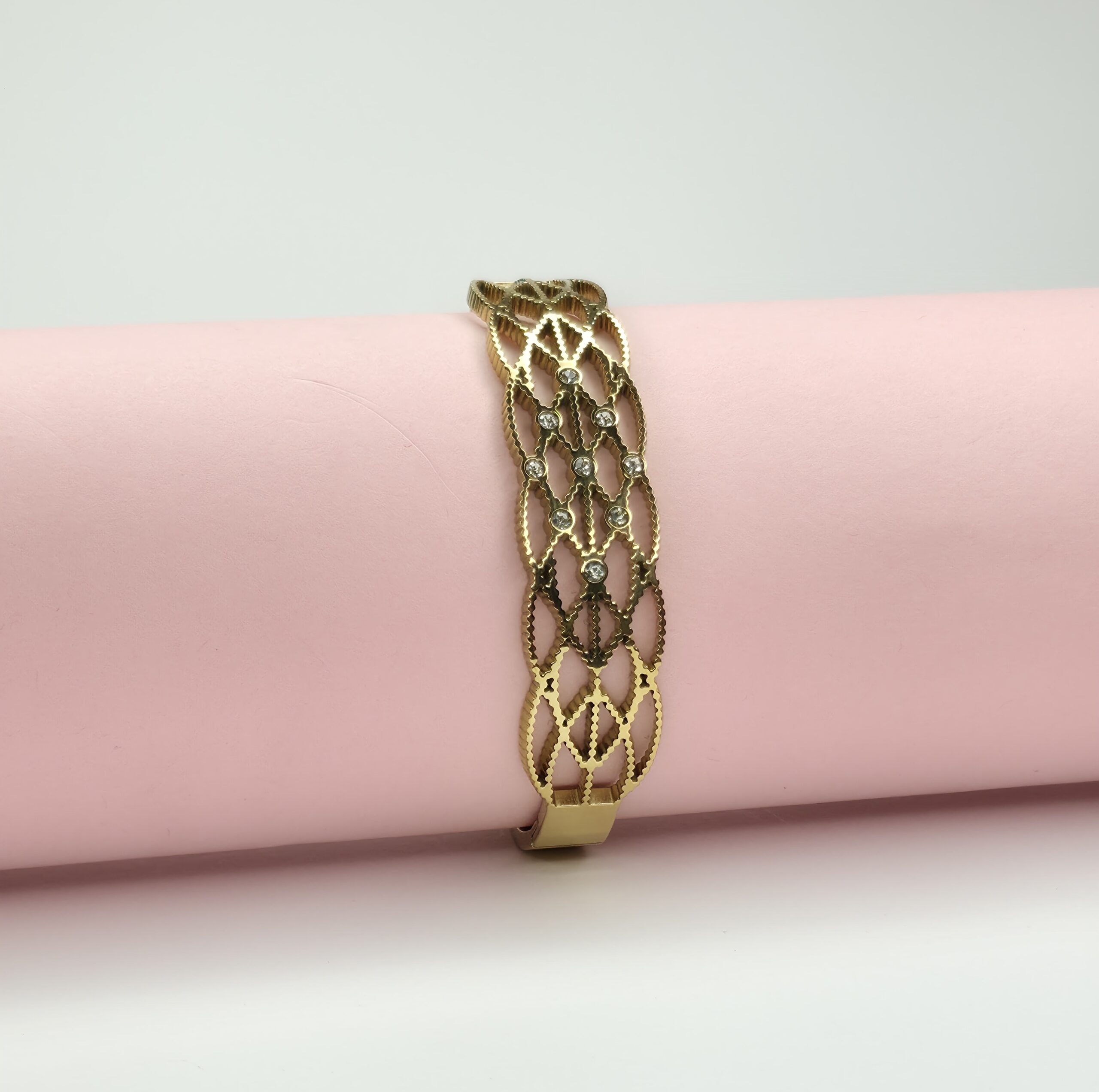 Twilight Loop Diamond Bracelet - Image 2