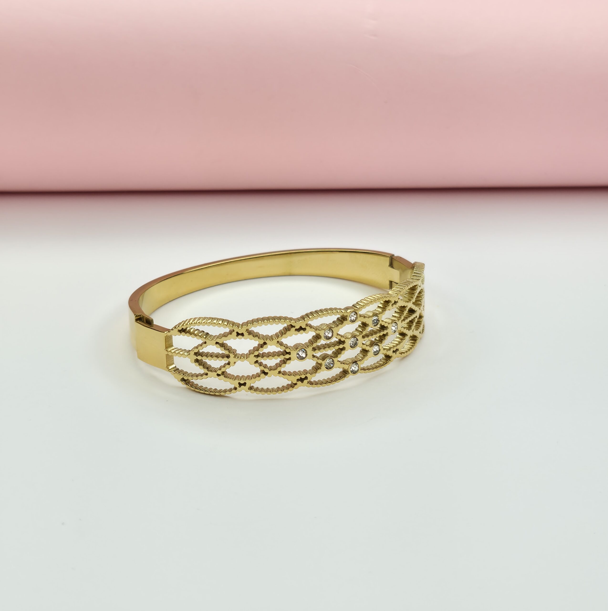 Twilight Loop Diamond Bracelet elegant sparkling jewelry